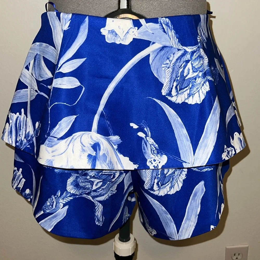 Stylestalker Jasmine Blue Floral Print Skort